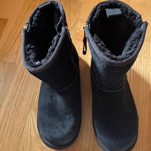 Ugg boots size 3